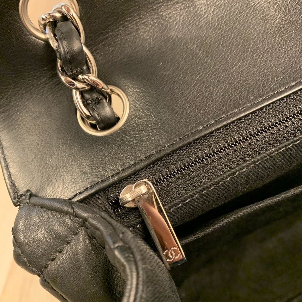 ❌SOLD❌ Chanel Business Flap Bag - Picture 6 of 8